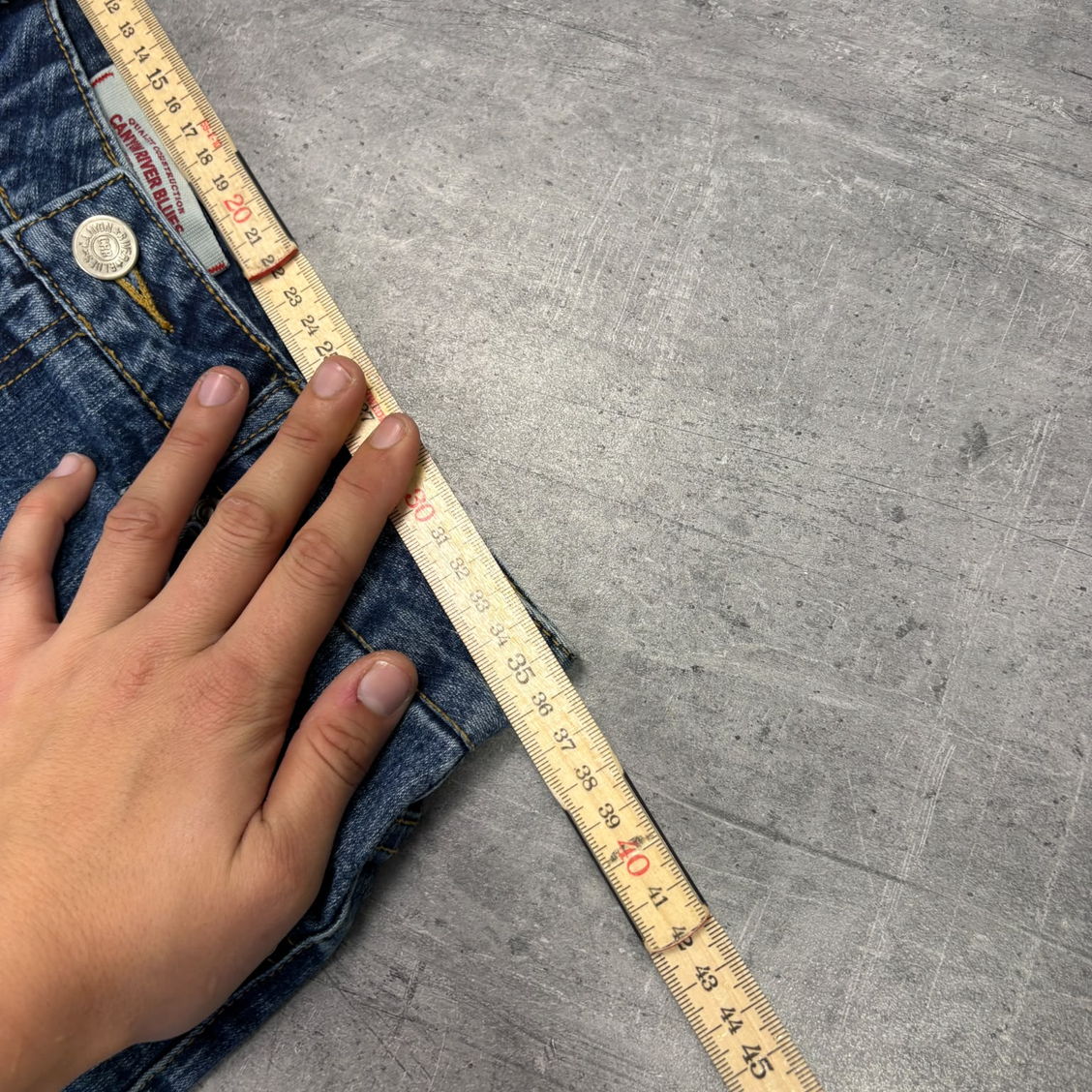 Vintage Y2K 2000s Super Flared Jeans (S)