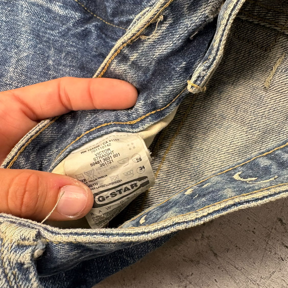 Vintage G-Star 2000s Straight Baggy Jeans (S)