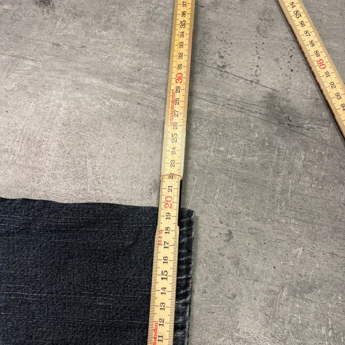 Vintage Y2K Bootcut Jeans (M)