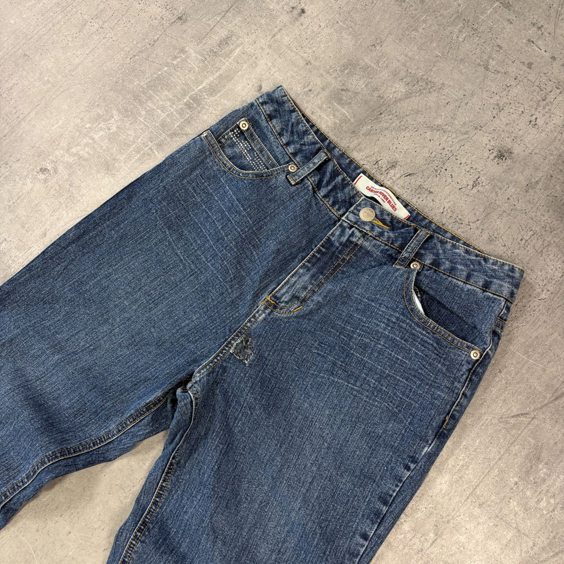 Vintage Y2K 2000s Super Flared Jeans (S)