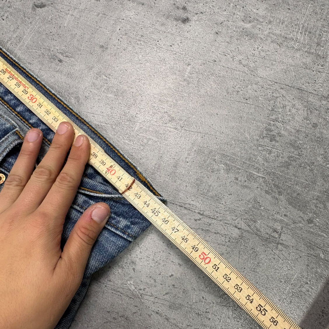 Vintage Levis 2000s Super Baggy Jeans (L)