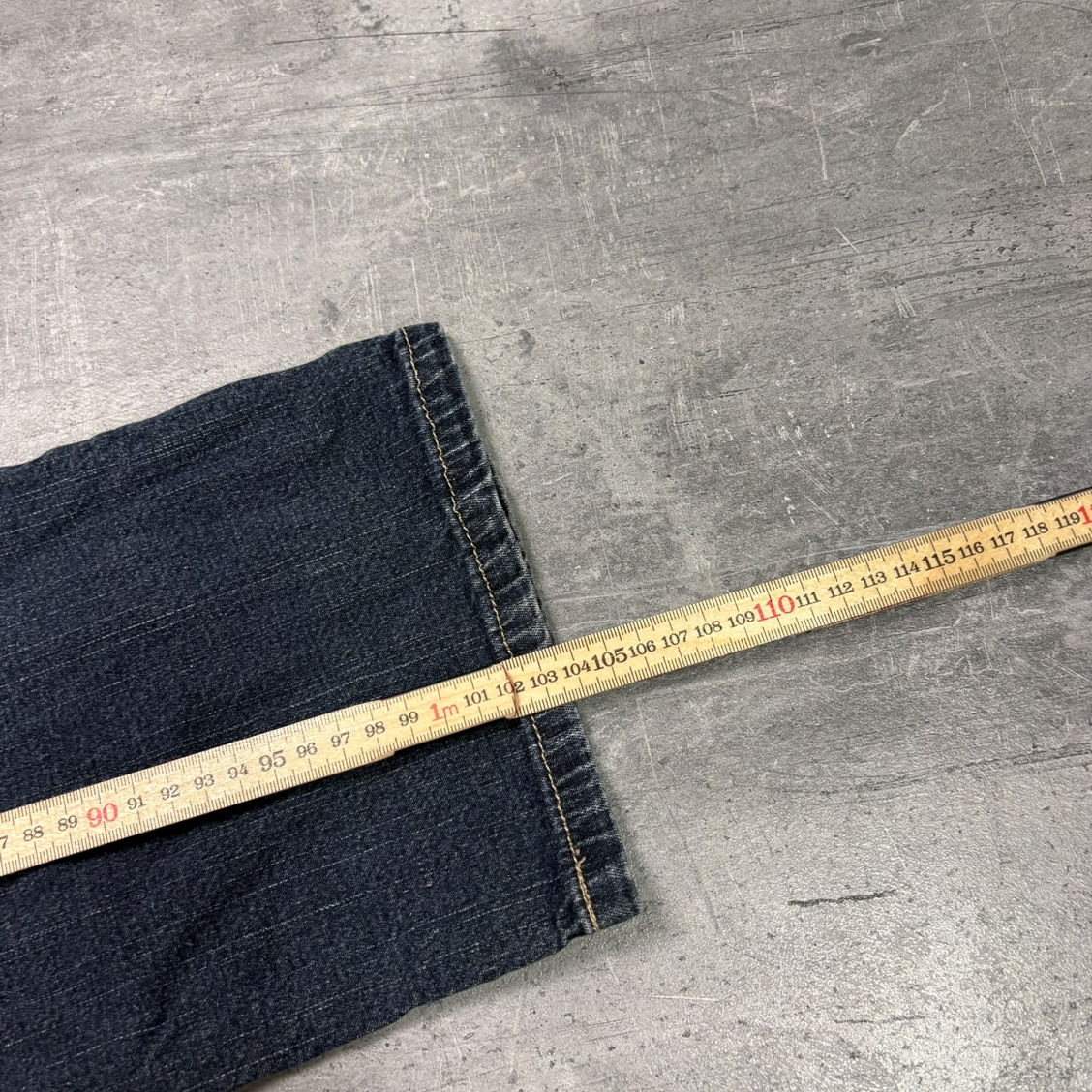 Vintage Y2K Bootcut Jeans (M)