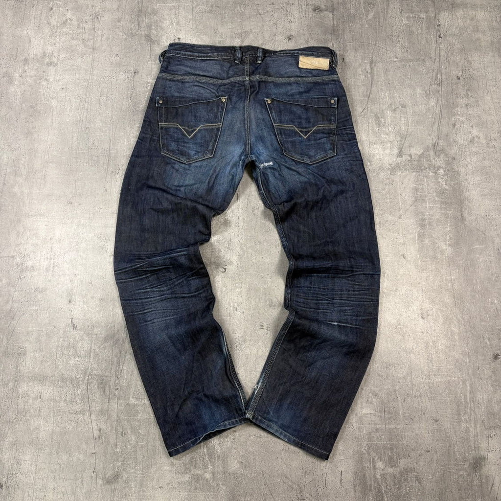 Vintage Diesel 2000s Straight Baggy Jeans (M)