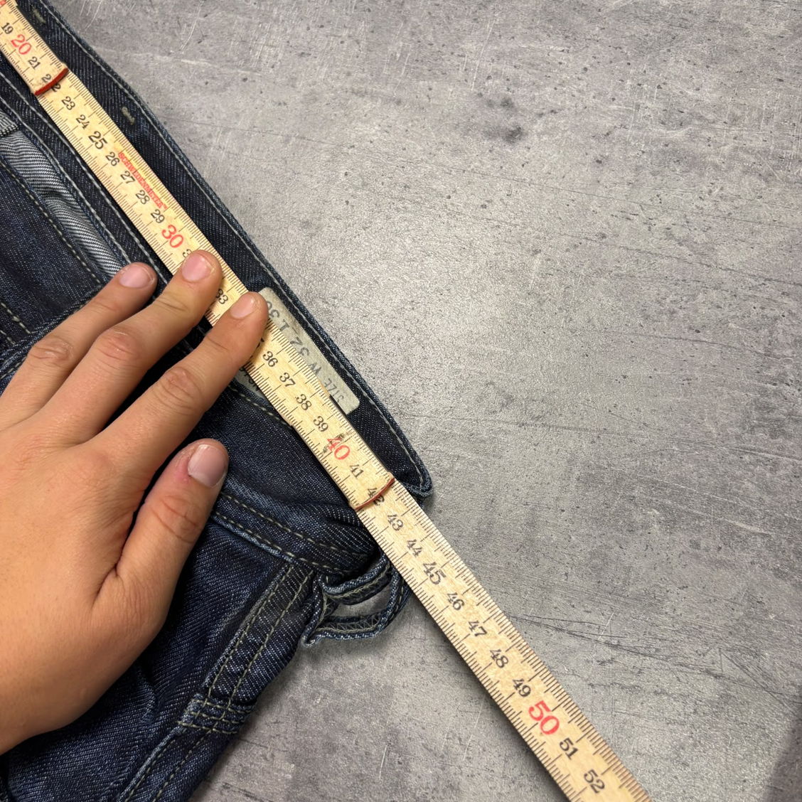 Vintage Diesel 2000s Straight Baggy Jeans (M)